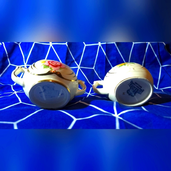 Gibsons Tea and Creamer set (roses) - Picture 3 of 5